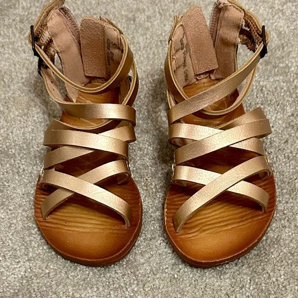 Blowfish Malibu Other - Elegant Gold Blowfish Sandals